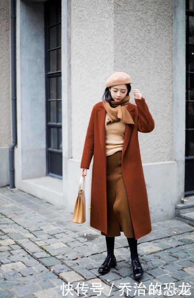 半身裙|三木带火了一种穿法,叫大衣+半身裙,高级时尚显气质,贼好看
