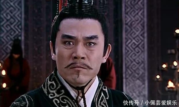 建文帝朱允炆|朱允炆为何没有效仿刘彻采取“推恩令”，而是选择“削蕃”？