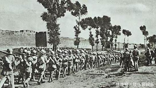 王耀武|为啥说蒋介石是运输大队长李仙洲五万人被歼，华野18师变美械师