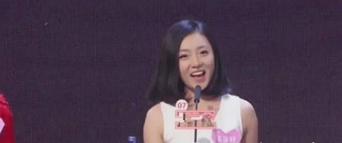 王宇轩在《非诚勿扰》混了五年，遇见无数优秀男人亮灯却不牵手！