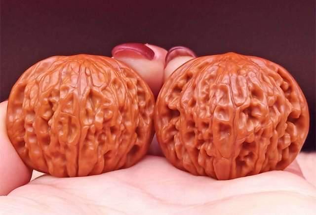 核桃|文玩核桃返油就不能盘?大错特错!这3个理由让你无法拒绝盘玩!