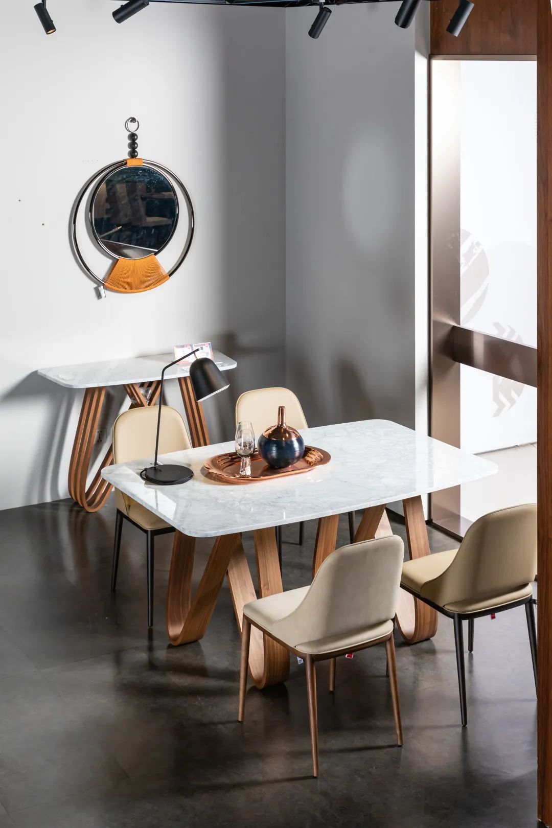 t0105283bdaebe53491.jpg?size=1080x1620