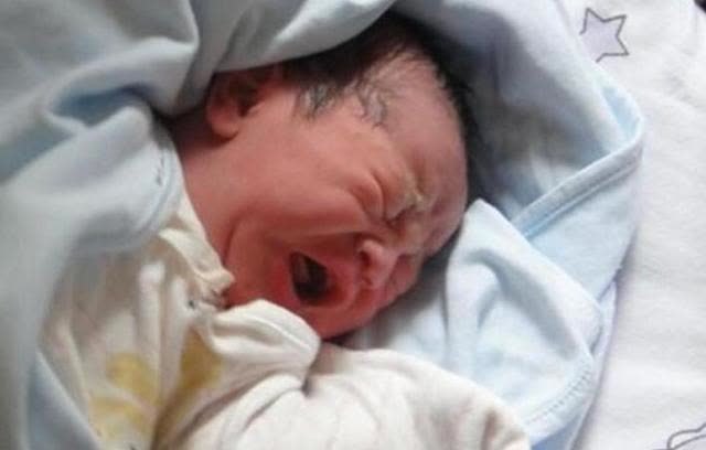 胸腔|为什么新生儿一出生就要哭?不哭还要被打哭?看完再也不心疼娃了