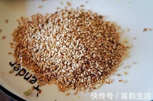 一日三餐|不论男女,早上空腹时吃点它,提高免疫力,建议人到中年要多吃!