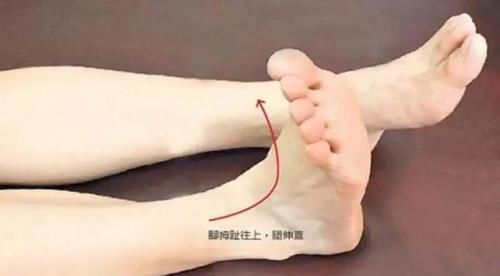公孙穴|每晚睡前坚持拉足背,让你活到98,比走一万步都管用