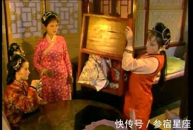 薛宝钗&抄检大观园暗示了贾宝玉的婚姻,贾府选了谁?王熙凤就是风向标