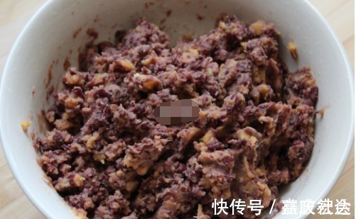 红薯|秘制豆沙包，别再放糖了，加点“它”营养又绵甜，蒸一锅不够吃