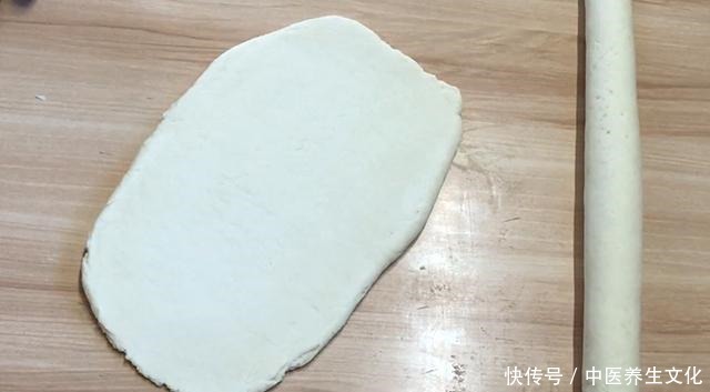 教你做奶香开花馒头，一擀一卷，口感劲道，简单可行，孩子很爱吃