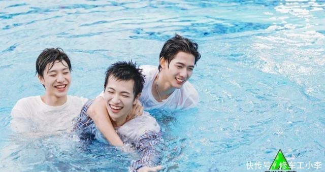 《创造营4》日本神颜选手不笑时是花美男,笑时被骂“照骗”