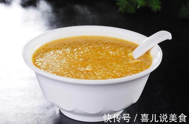 煮小米粥时,别傻傻加水了,米店老板透露,难怪小米“不开花”