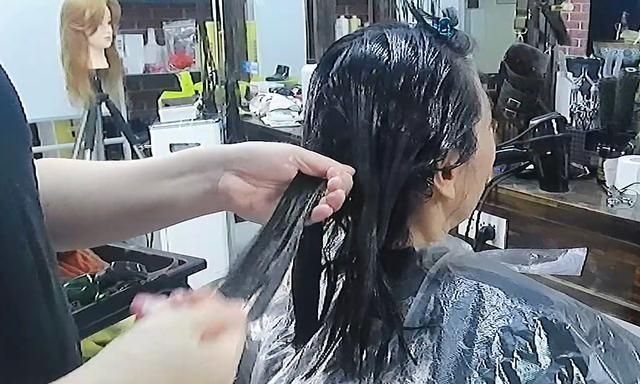 贵贱 烫发“药水”便宜和贵的有啥区别?贵不一定是好的,但好的肯定贵