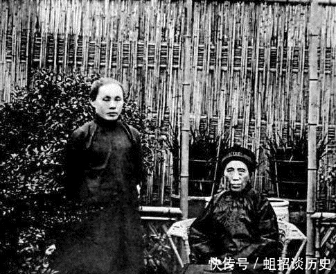 女人|被郭沫若伤害过的三个女人,最惨的不是为他抛家弃国的日本妻子