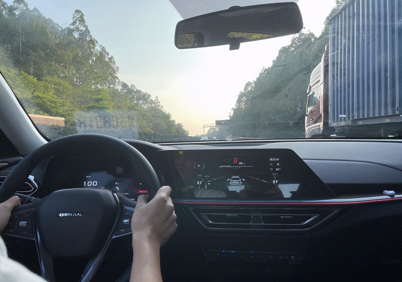 套车机|刷脸开锁还能唱K？欧尚X5车载系统功能详解