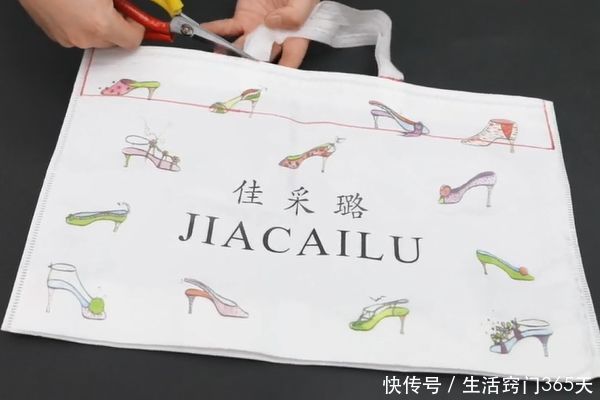 布袋子别扔了,上面粘个一衣架,特别“值钱”,家家户户都需要!