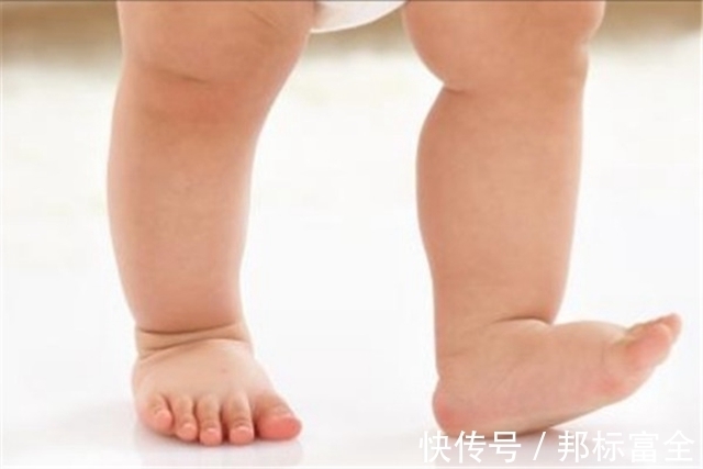 绑腿|这些育儿陋习可能导致孩子“小短腿”,别再让老人执迷不悟了