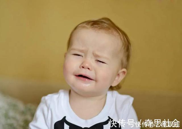 抱抱|了解婴儿的啼哭意义,与宝宝有效对话