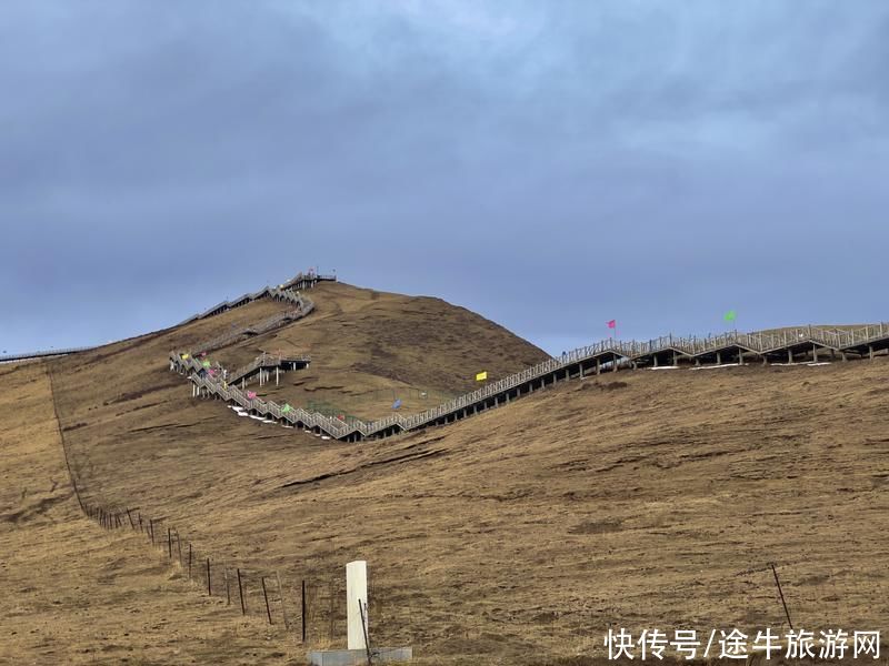 自驾阿坝，探秘通往嫩恩桑措（神仙池）景区的绝美之路