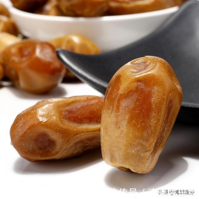 金耳|建议中老年人:别舍不得花钱!多吃下面这些食物,营养美味气色好