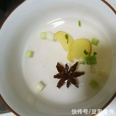 5分钟就能做好的猪肉白萝卜小笼包，简单又好吃