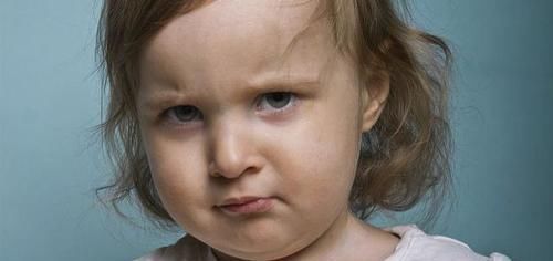 孩子喜欢发脾气,该如何培养“情绪管理”能力?父母要做好这三点