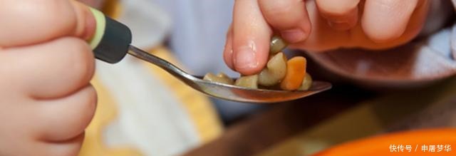 海鲜|“辅食黑名单”出炉,海鲜、粗粮、鸡蛋都在列,易积食还影响发育