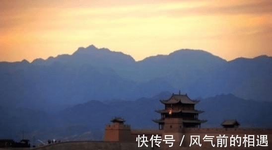 诗作#王昌龄最“残酷”边塞诗作,每个字都带着寒意,开头10字冷彻入骨