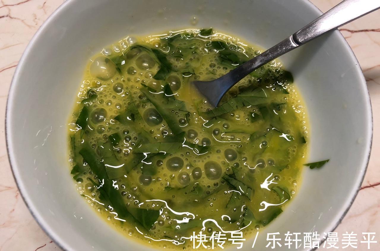 芹菜|炎炎夏日，孩子特馋这道菜，成本5块钱，营养又美味，下饭是一绝