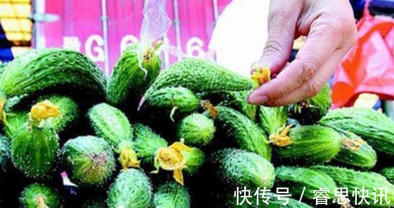 买黄瓜时，如何分辨有没有打激素只需一招，一眼就能区分