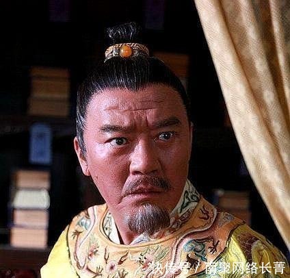 活命|朱元璋封小舅子大官，小舅子跪在地上哭：只求活命能每天喝酒就行