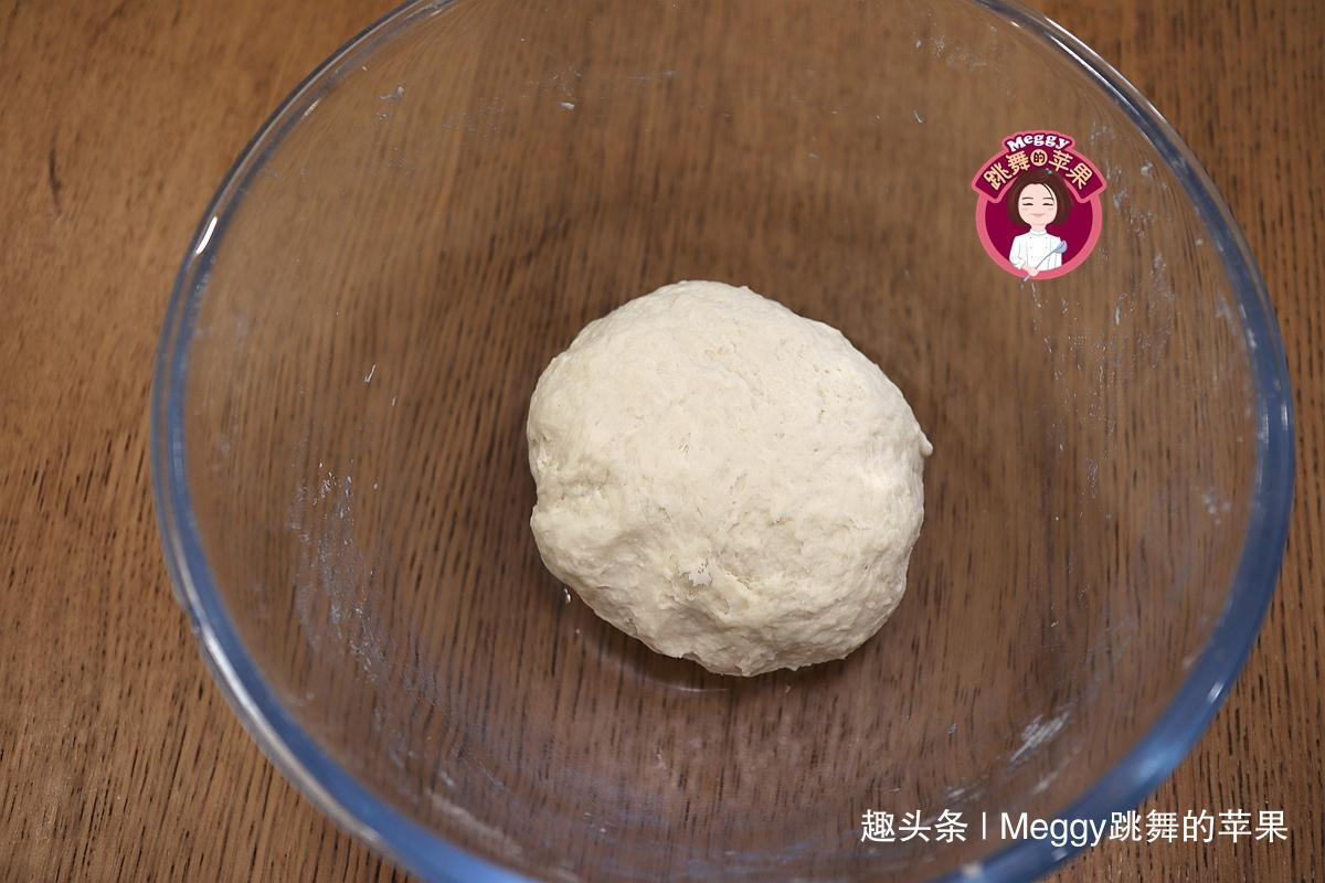 发面|教你做个绣球花卷，又白又嫩又暄软，发面多加一料，面团高又白