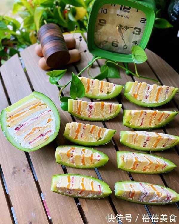 玉米油|无需烤箱无需裱花,香甜细腻的冰蜜瓜蛋糕,手残党也能轻松完成