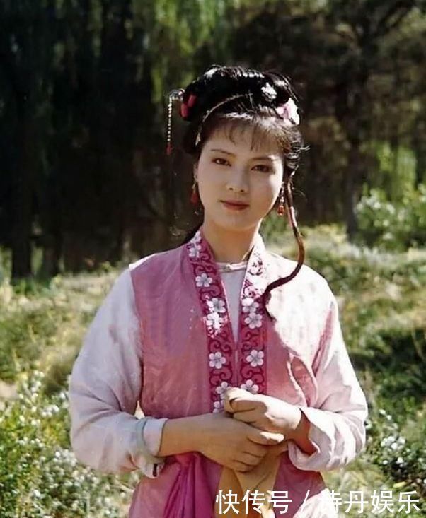 花袭人|花袭人嫁给蒋玉菡后,对贾宝玉有多绝情作者两处细节揭她的底