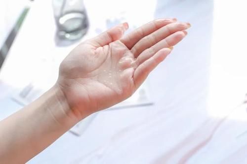 硬核护肤清单 有了这些终于可以逆袭熬夜脸