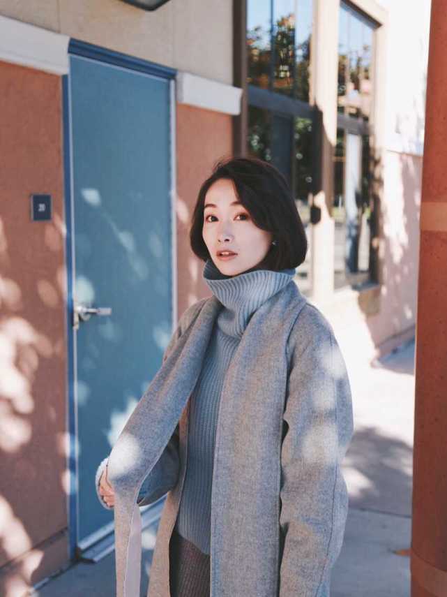 高领毛衣 大衣内搭别乱选!一件高领毛衣就能满足所有的穿衣需求,温柔优雅