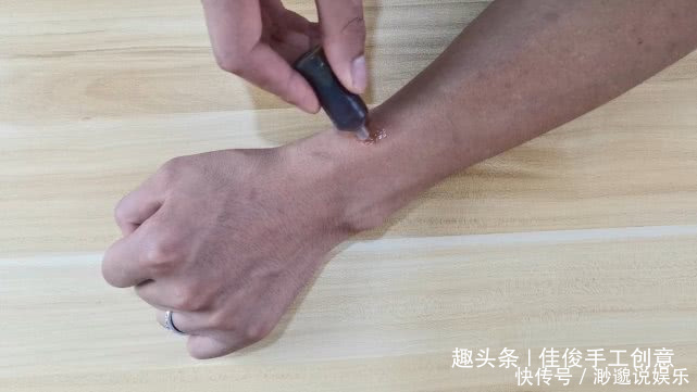 用途|藿香正气水的这6大用途真实用,解决了生活中的困扰,省钱实用!