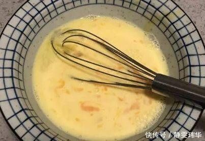 这早餐比面包省事,不揉面,不发面,搅一搅,上锅蒸熟就能吃