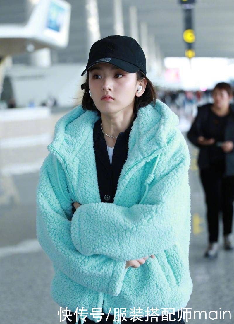 品牌|这8个品牌的几十款毛茸外套,不仅保暖还显时髦,学生党也买得起