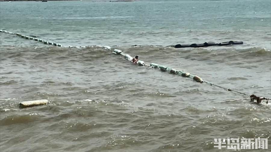 巨浪滚滚，13岁男孩被卷入海里直喊救命！危急时刻，“青岛大哥”又出手（附现场视频）|青岛好人 | 鲁迅公园