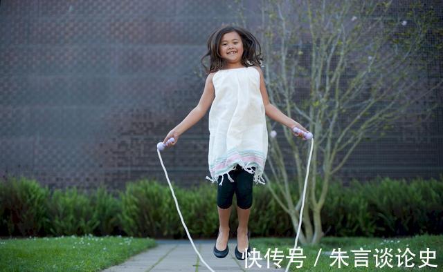 运动|每天让孩子跳绳3000个,身高没变先进医院,医生:过犹不及
