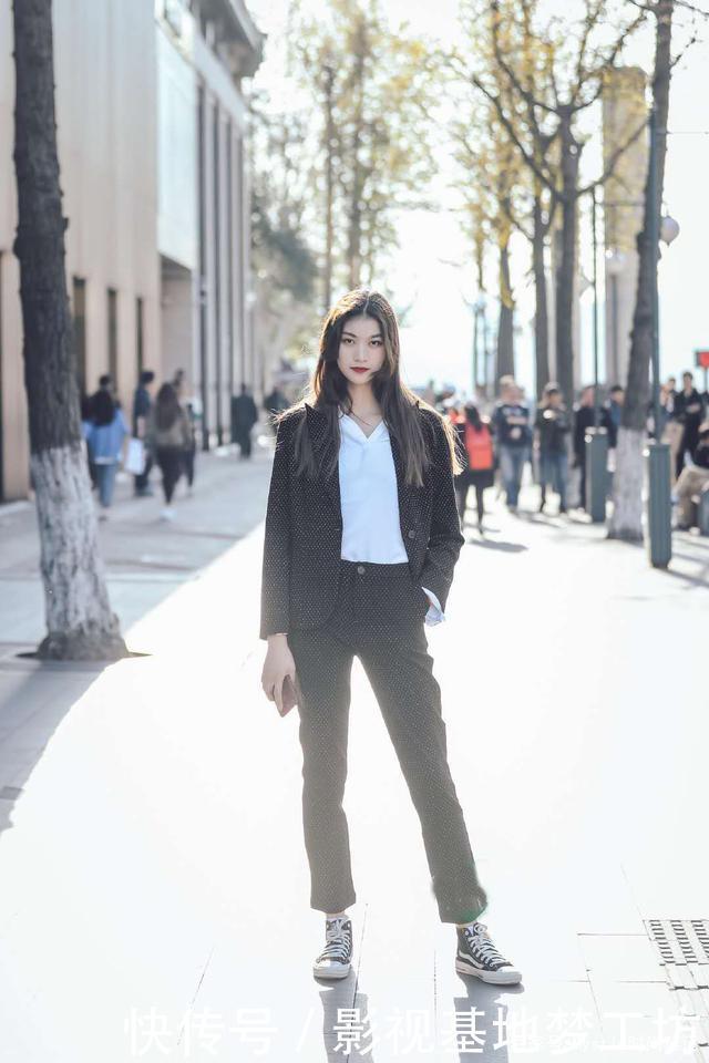 搭配|如何提高穿衣的档次8件逛街必备的套装搭配,尽显气质女神范儿