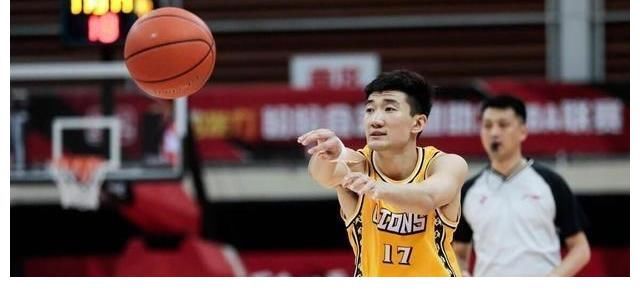 胡明軒|90后00后卷起來(lái)！中國(guó)男籃迎來(lái)后衛(wèi)人才井噴，“最強(qiáng)00后”有5個(gè)