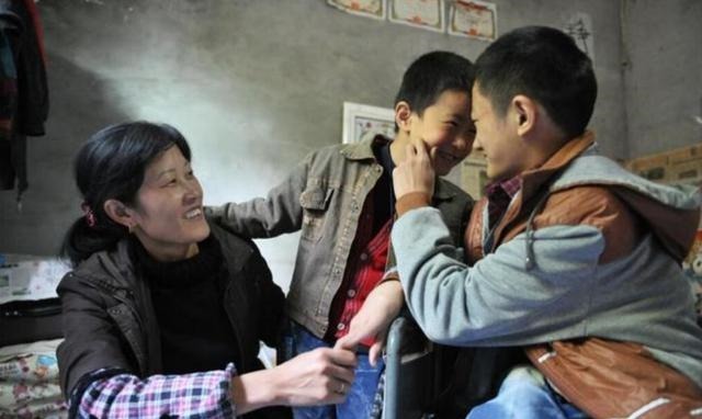 儿户|“双儿户”和“双女户”,父母步入晚年后的生活,差距不止一点点