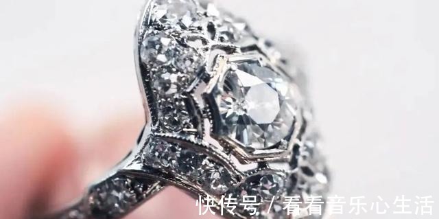 钻石 婚礼季|百年的幻化,变的是样式不变的是真情!