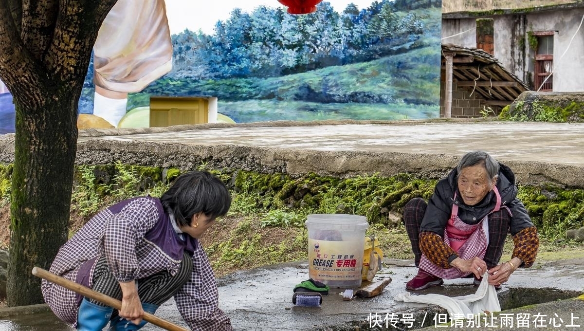 德兴大茅山，天然的避暑胜地，山下还藏着一个“彩虹童话村”