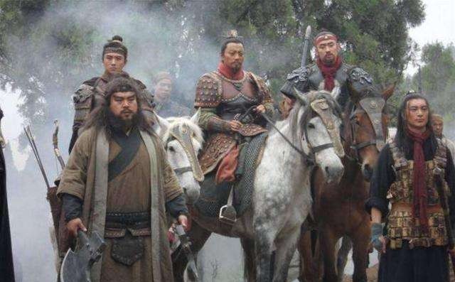 过半|方腊起义只有八名将领,为什么能杀过半的梁山好汉呢?