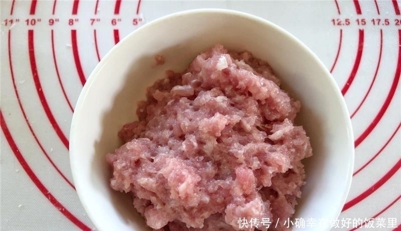 正当季|三伏天，这菜正当季，钙是南瓜4倍，用来包饺子比韭菜馅的还好吃