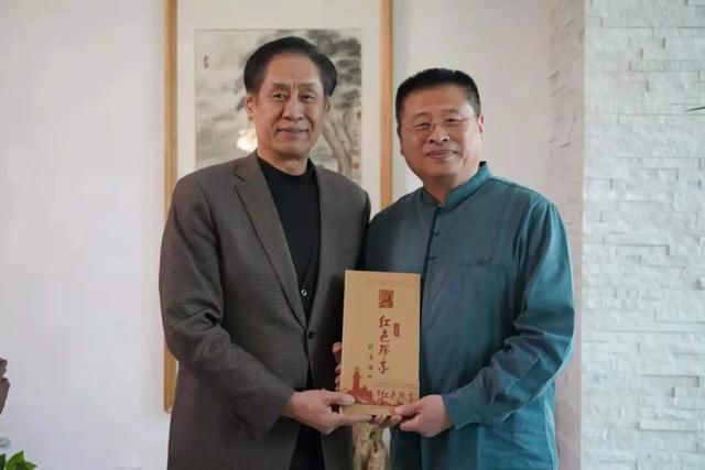 听读曲波:家国情怀铸就红色音乐史诗--威海市中华文化促进会五一文化活动日侧记