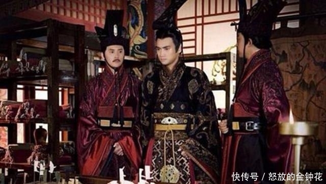 占卜师说:此人墓地非同寻常,将来后代会出天子,多年后竟应验了