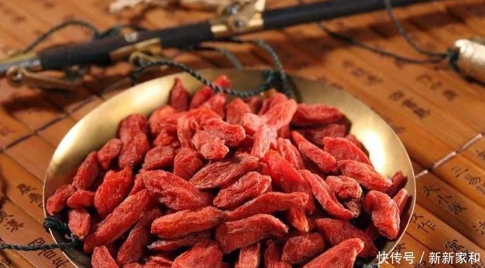 泡枸杞时加此物,肝毒没了,远离肝硬化、肝癌,肝会跪谢你的做法