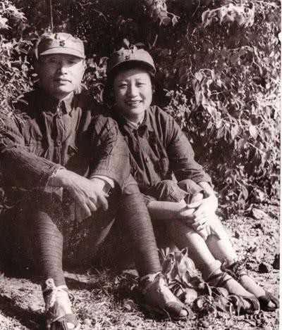 总理|她是军中一枝花,丈夫上将,后成副总理,儿子中将,女婿更厉害!